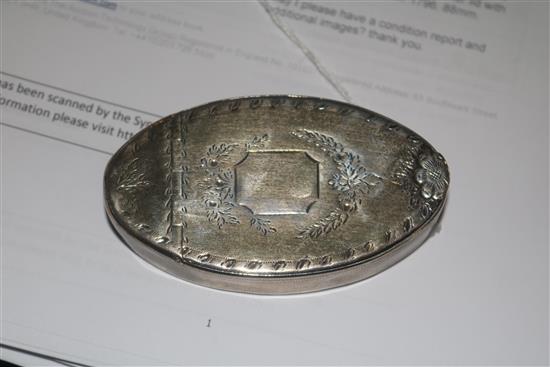 A George III silver oval snuff box by Phipps & Robinson, 88mm.